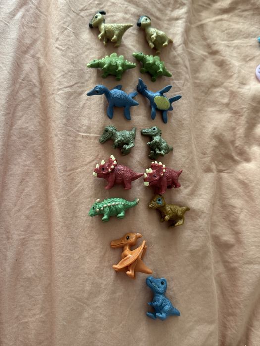 Kinder natoons dinos baby, кіндер динозаври колекція 2025
