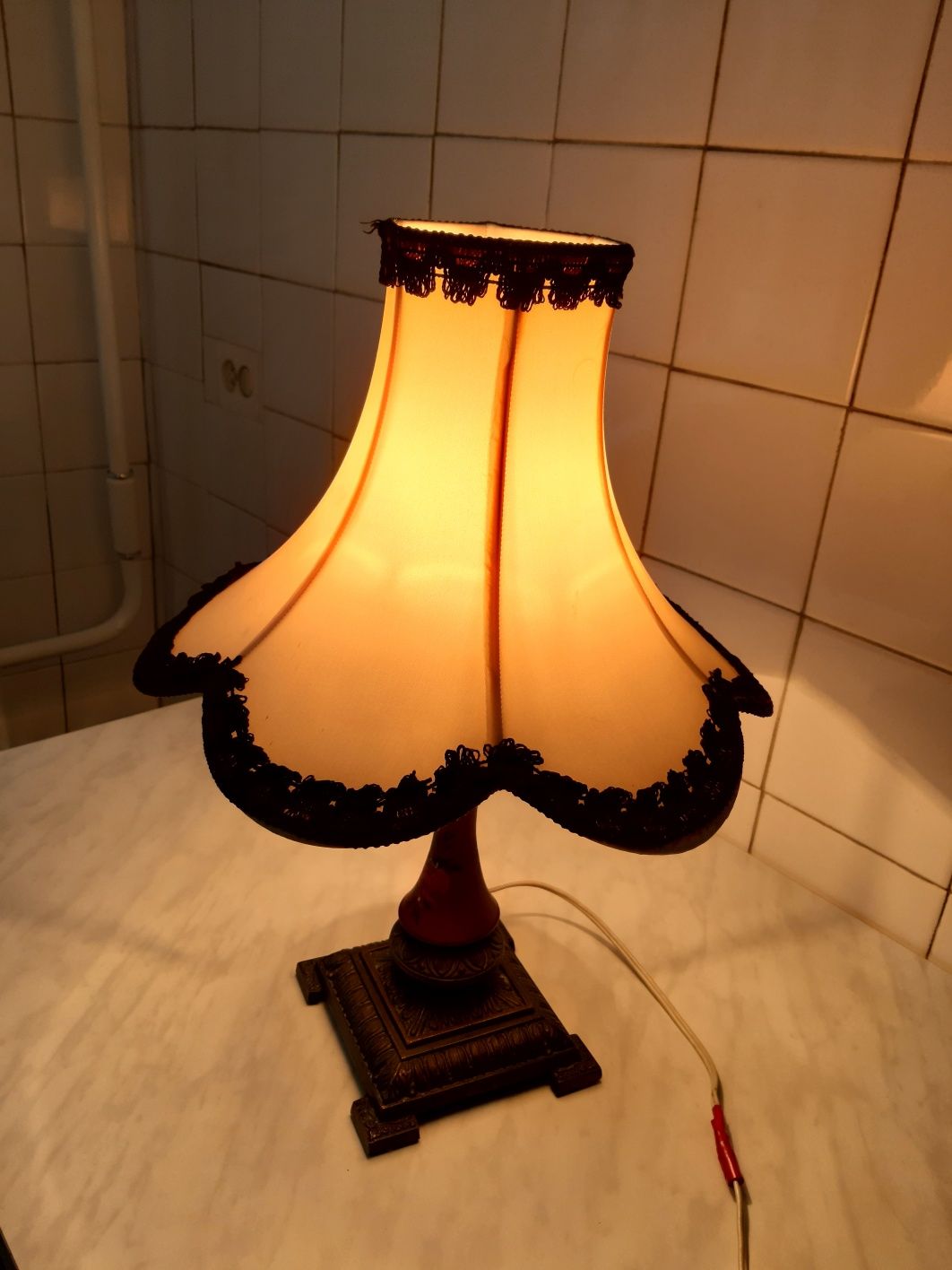 Продам настольную лампу СССР