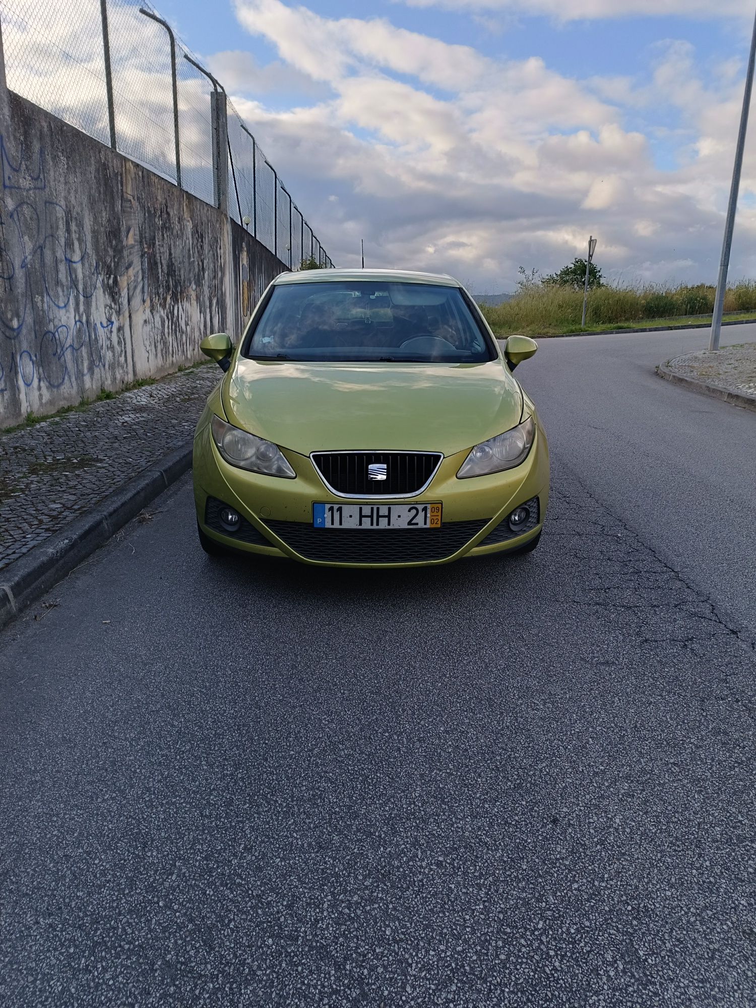Seat Ibiza 6j poucos km