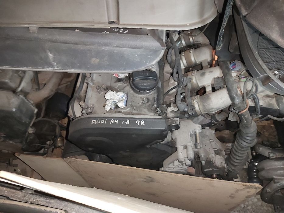 Motor Audi A4 1.8 ano 1989