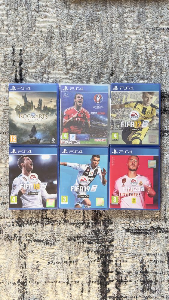 PS4 Pro 1TB c/ 2 comandos e 6 jogos