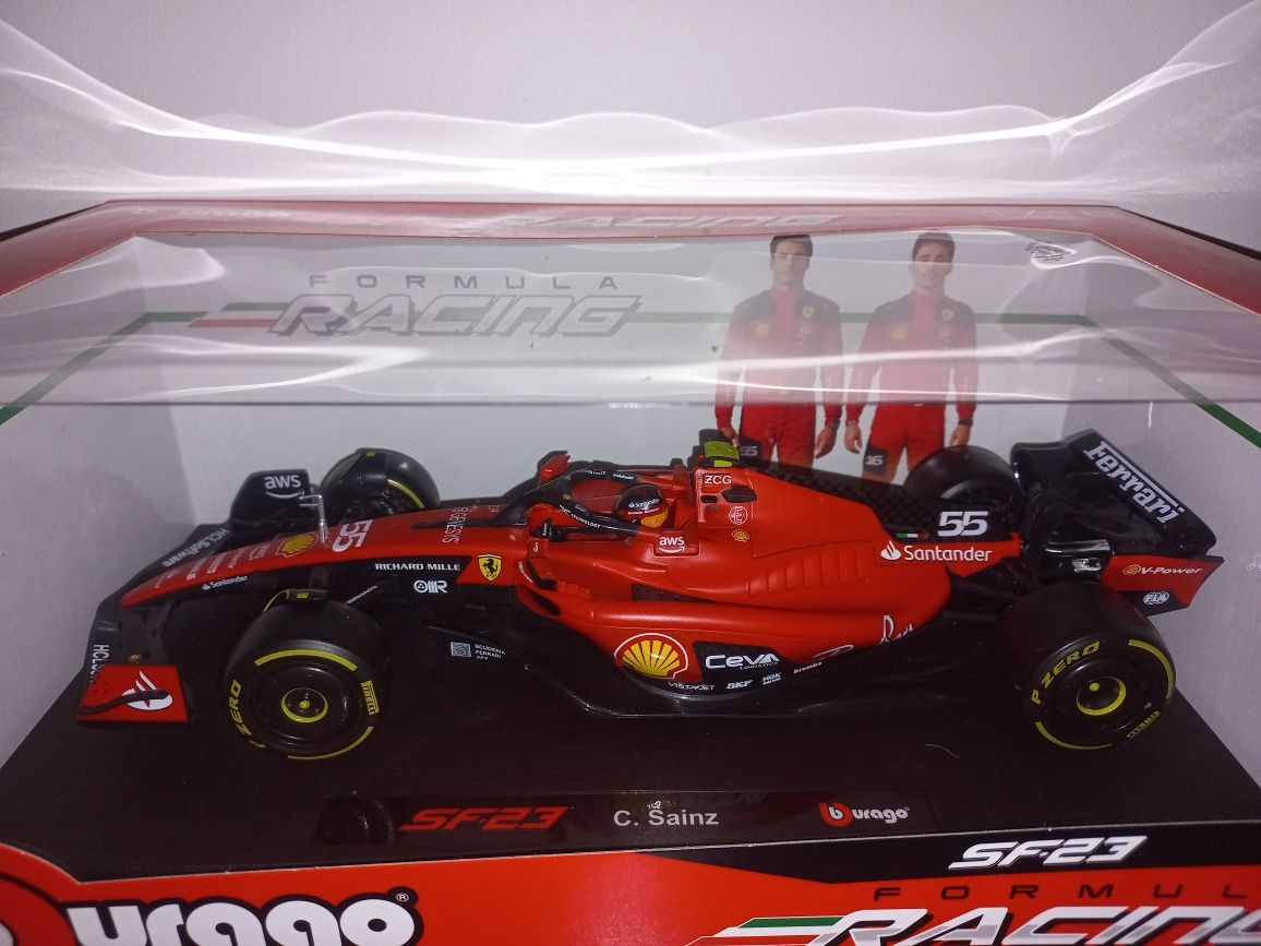 Bburago bolid Ferrari Racing SF23, C. Sainz, skala 1:18