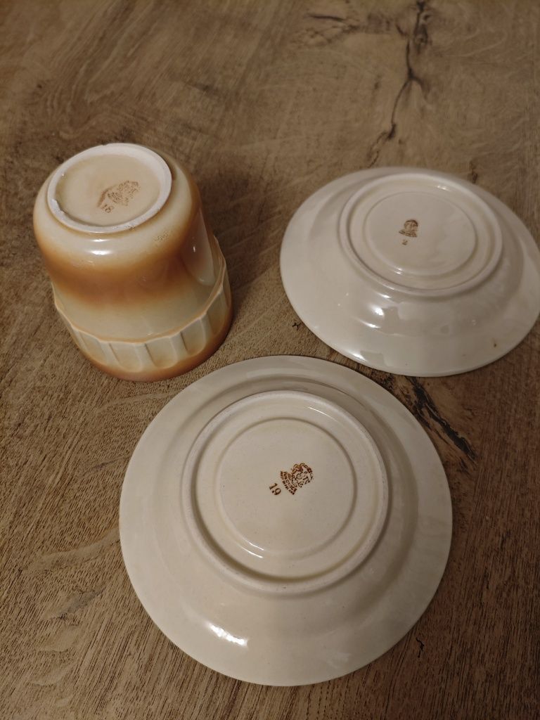 Kubek do mleka kakao PRL NEW LOOK porcelit Tułowice jak Pruszków