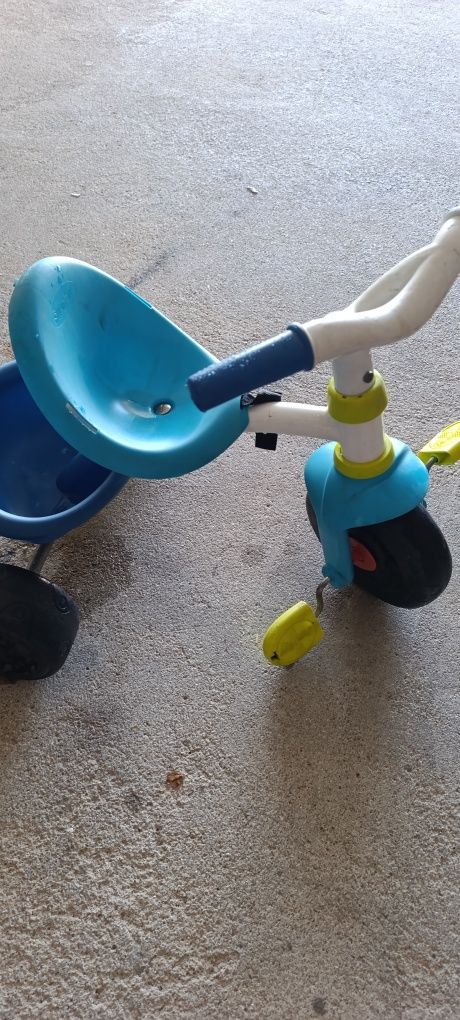 Triciclo para criança