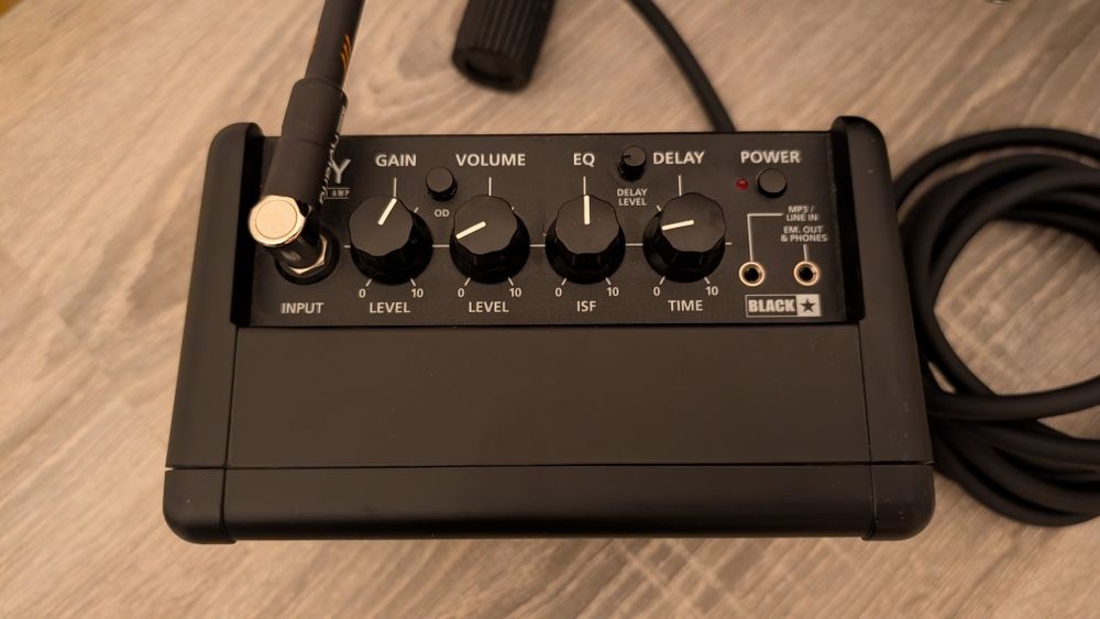 Guitarra Squier Strat Affinity