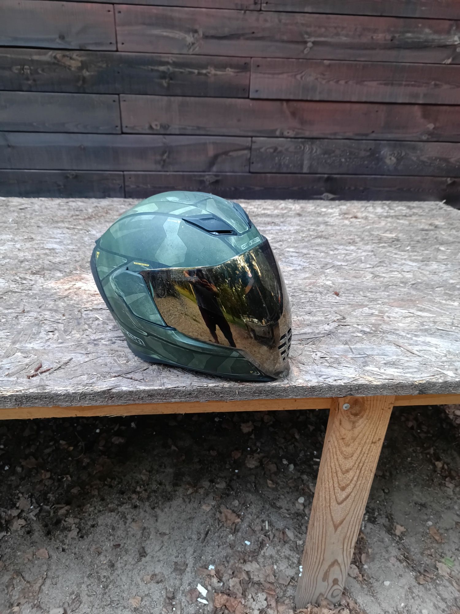 Kask motocyklowy icon