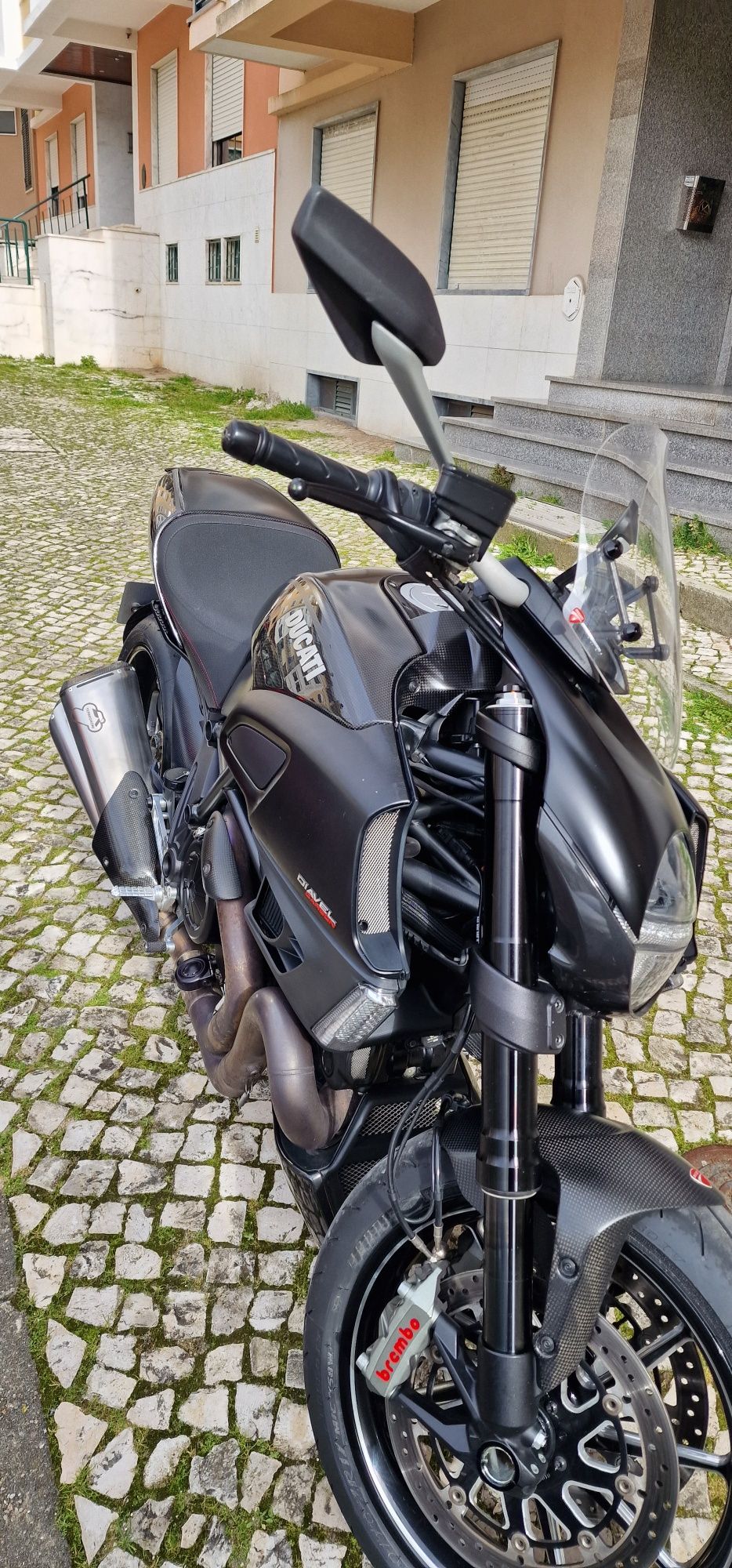 Ducati Diavel carbon