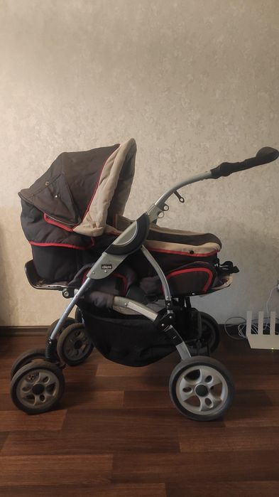 Коляска Chicco 6 WD 2 в 1