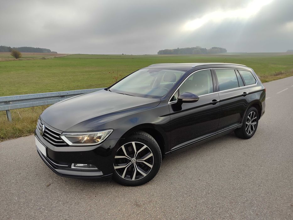 Passat B8**2017**DSG**Kamera**Parki**Navi**Alufelgi**Serwisowany**