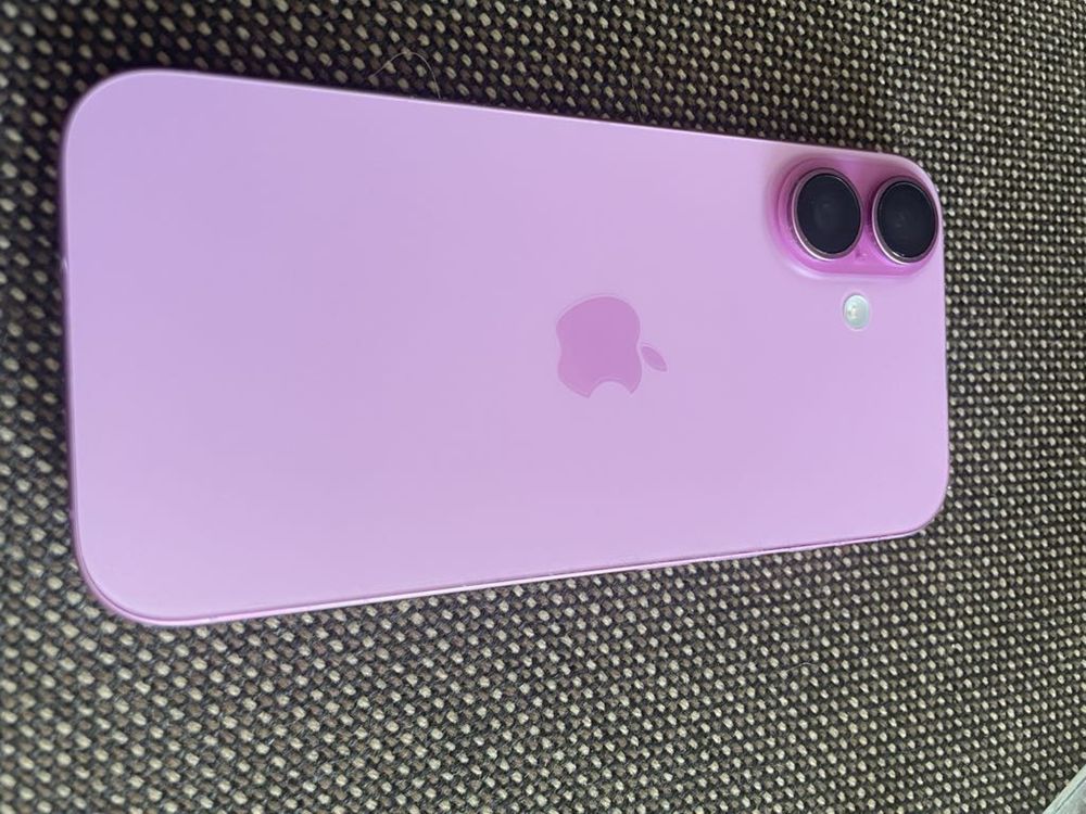 Sprzedam/ zamienie iphone 16 stan idealny