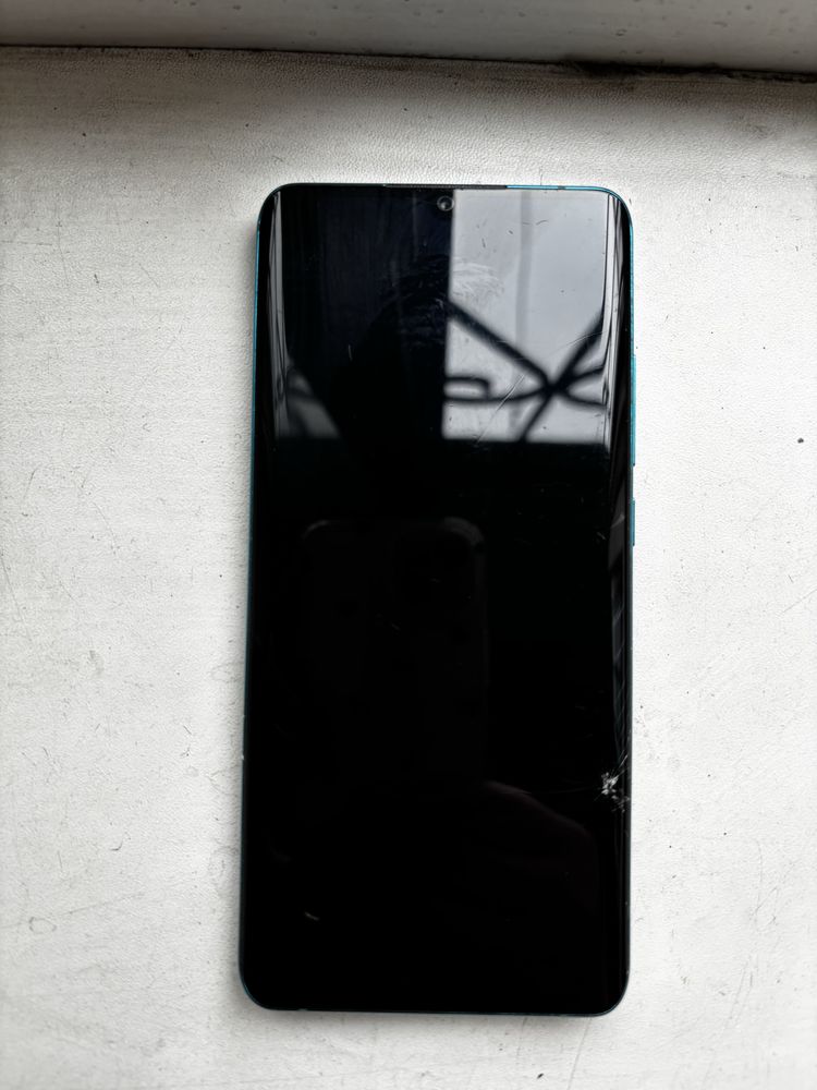 Продам Xiaomi Mi Note 10 6/128GB Aurora Green