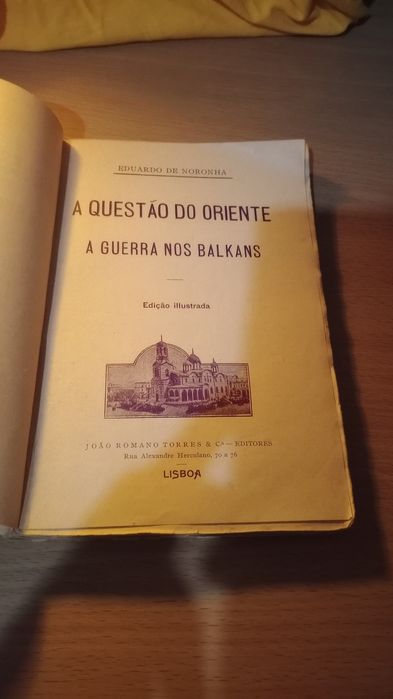 Livro antigo história