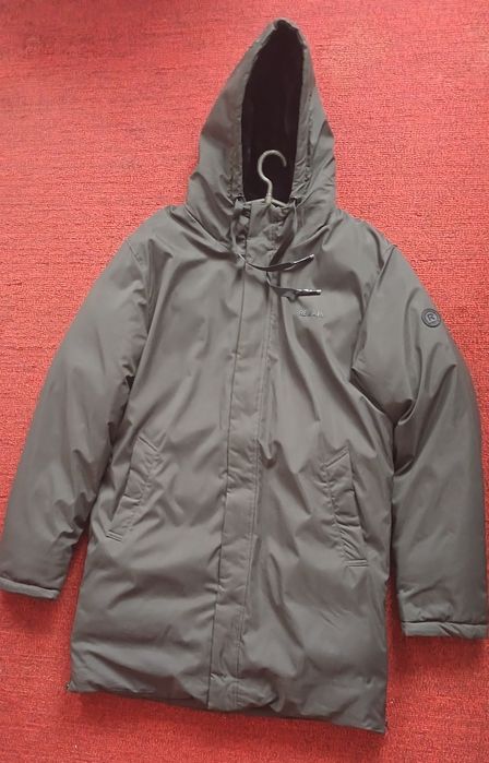 Продам зимову куртку ,нова розмір хл