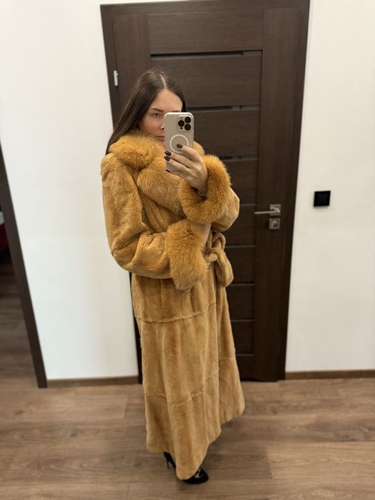 Futro naturalne z norek, nowe, M L grzbiety 135 cm dlugie
