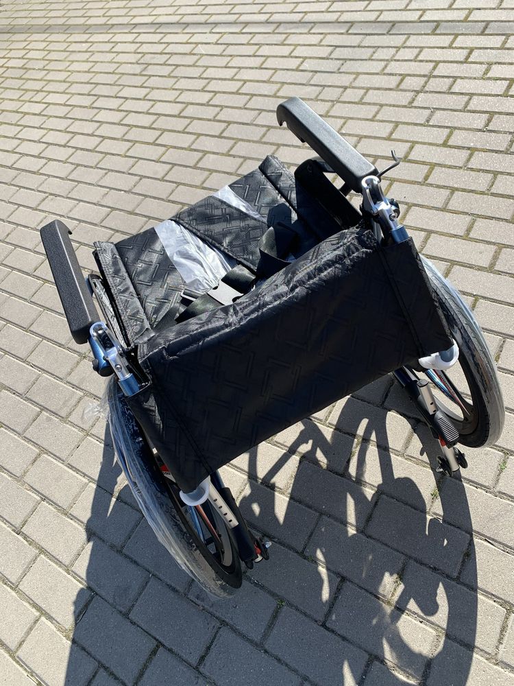 Wózek inwalidzki elektryczny standard