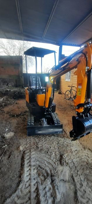 Mini escavadora de 1T benedita alcobaca