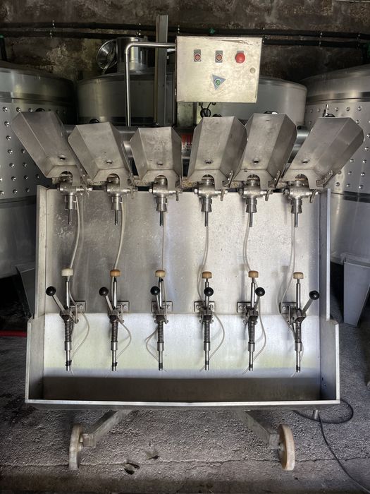 Maquina de engarrafar isobarometrica manual