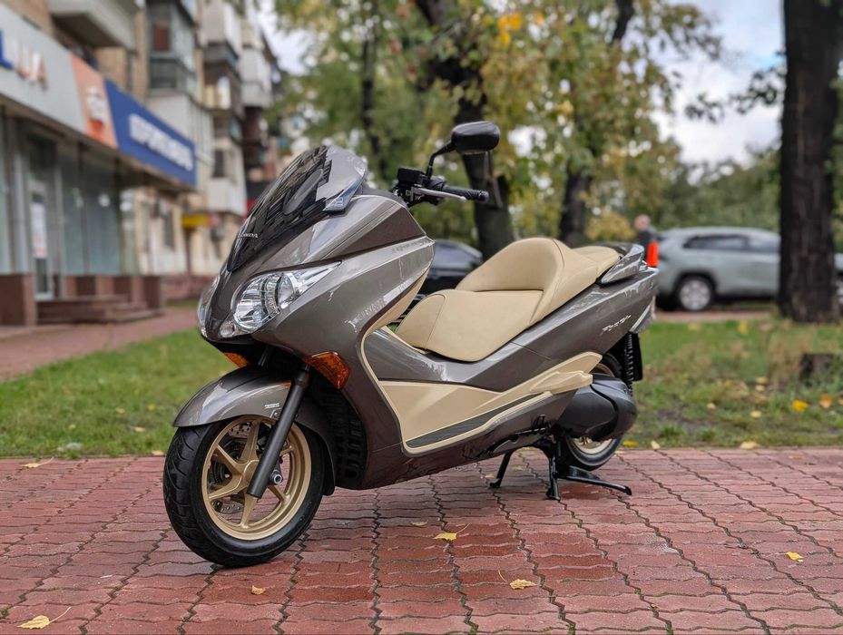 Максі-скутер Honda FORZA 250 MF10 ABS 2008 Пробіг: 8 174 км