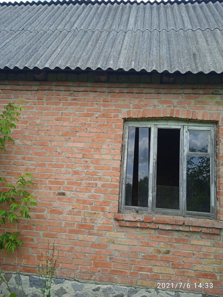 Продам будинок .