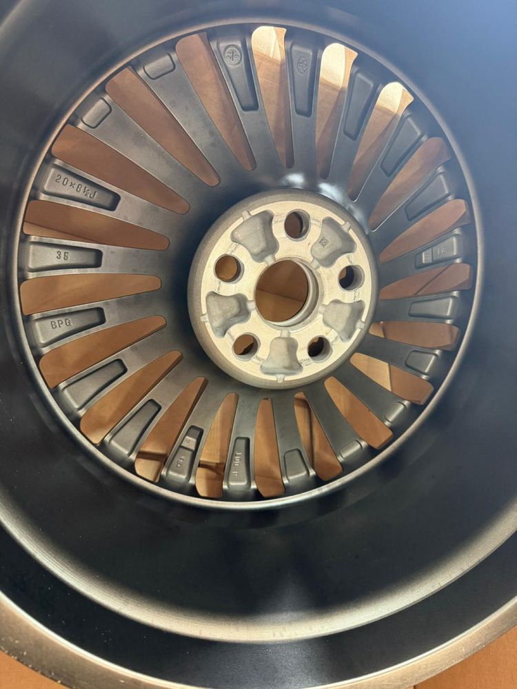 Alufelga Toyota Lexus 5x114,3 8,5 J x 20 ET 35