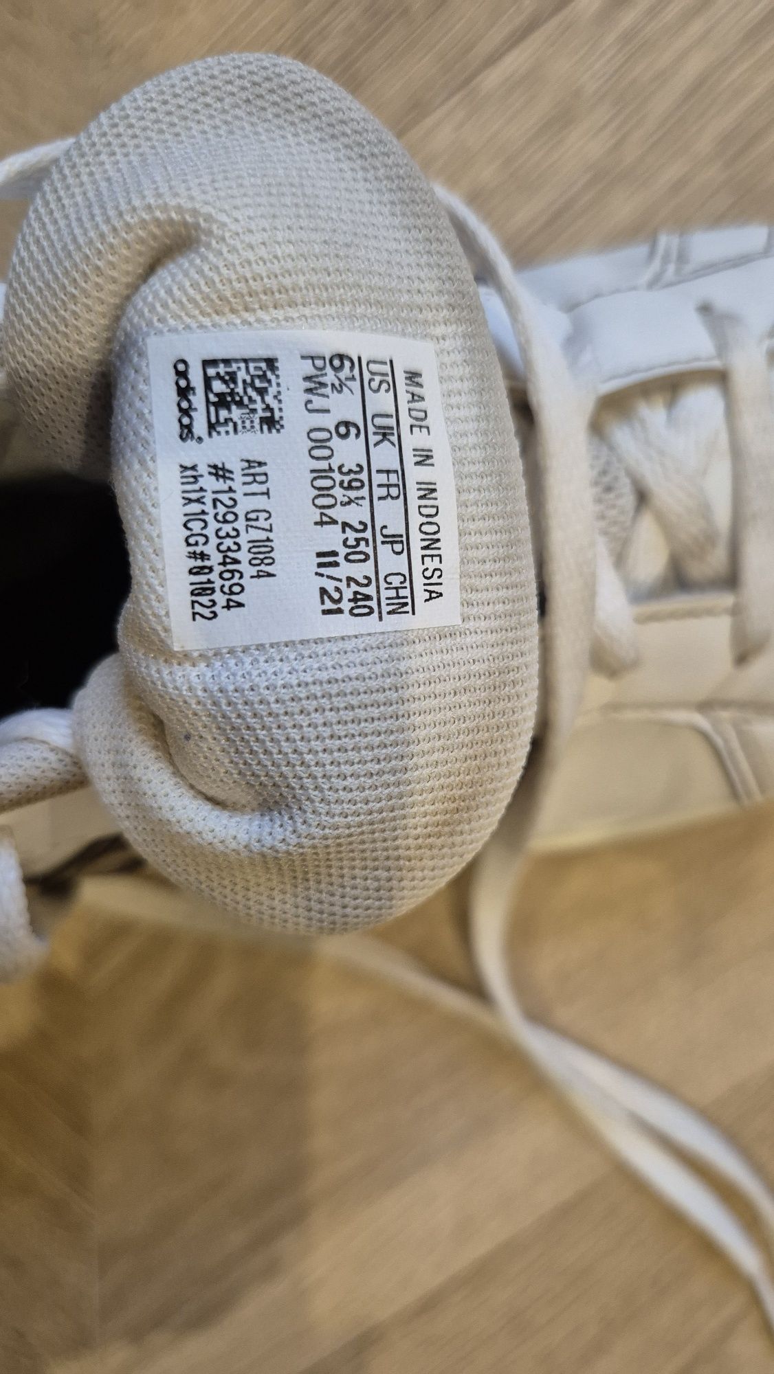 Adidasy białe rozmiar 39 i 1/3