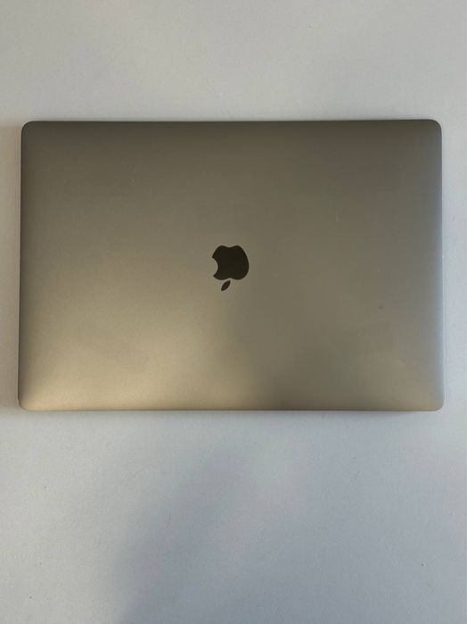 MacBook Pro 16” 2019 i7 16 gb RAM 512 gb SSD Space Gray 117ц