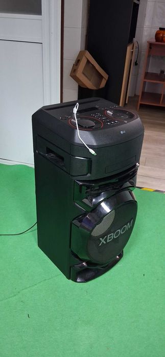 Coluna LG XBoom – Muito potente – Testada e a funcionar