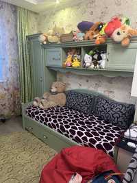 Детская кровать , шкаф , мебель в детскую