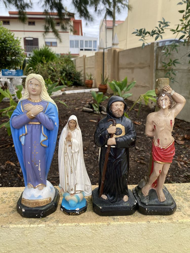 Lote de 9 Estatuetas Religiosas – Santos em Resina e Barro