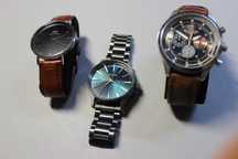 Lot 3 watches - Nixon/ Daniel Wellington/ Massimo Dutti