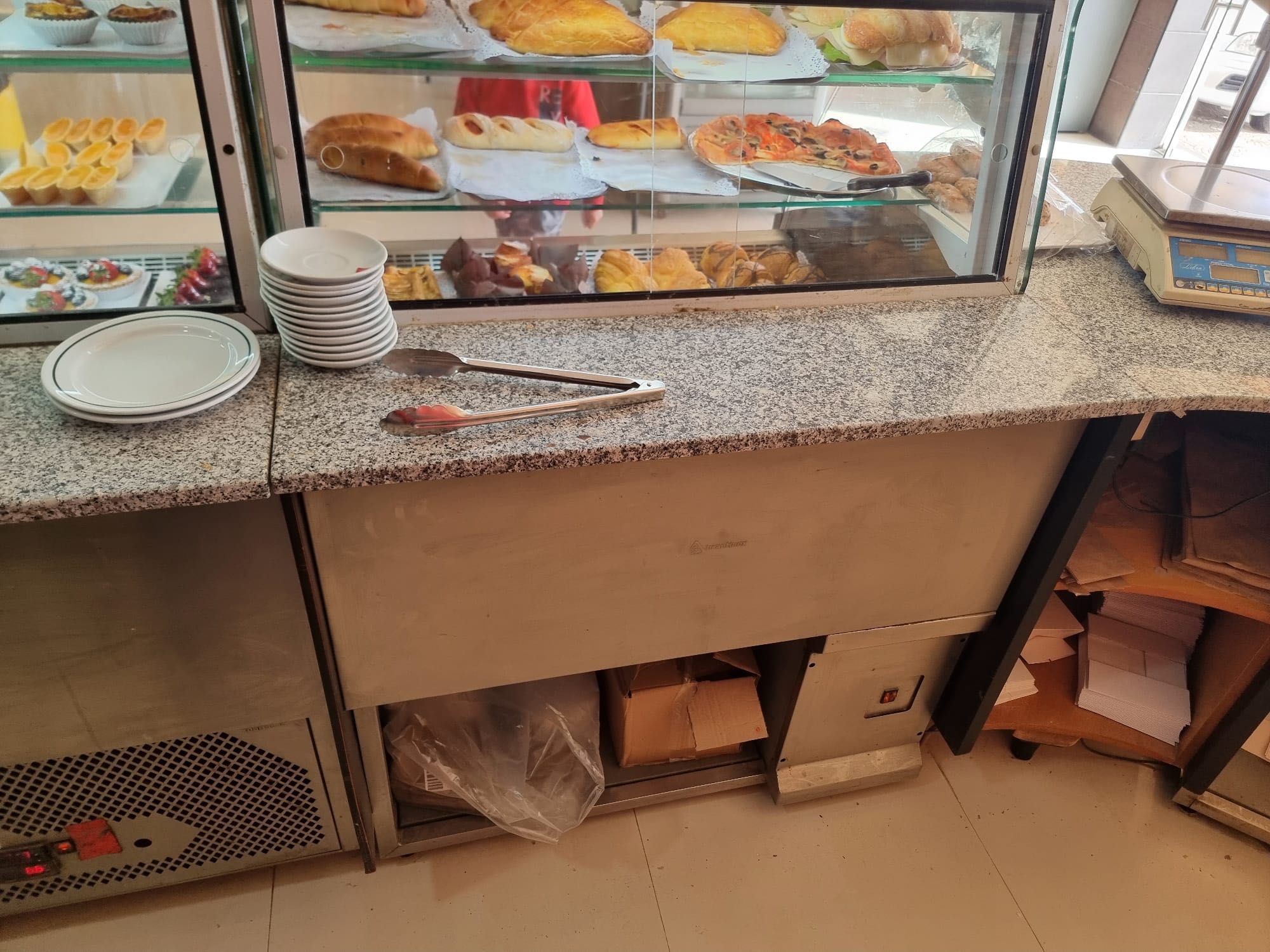 Vitrines de padaria e pastelaria usadas