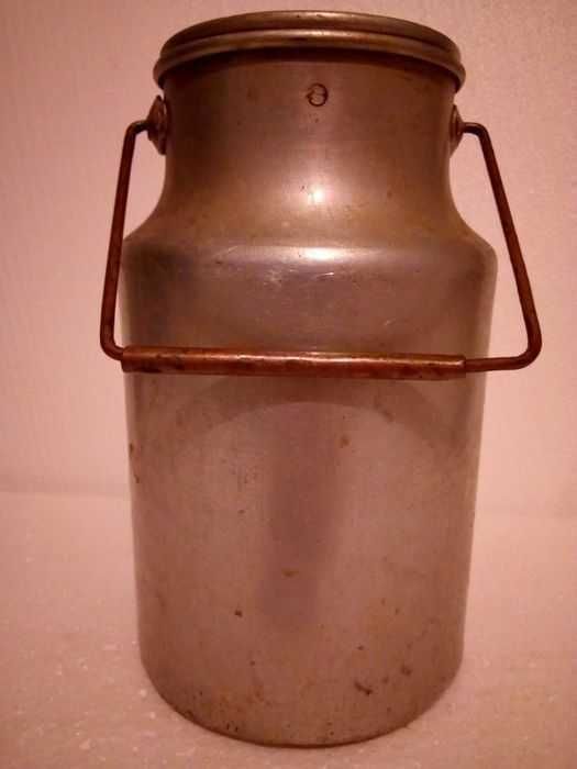 Посуда эмалированная кастрюли бидончики