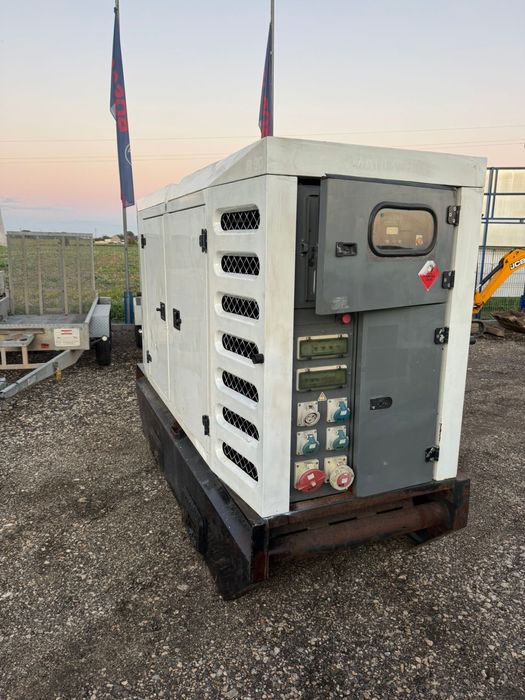 Agregat prądotwórczy SDMO R90C3|90 kVA|John Deere|2011|stan bdb