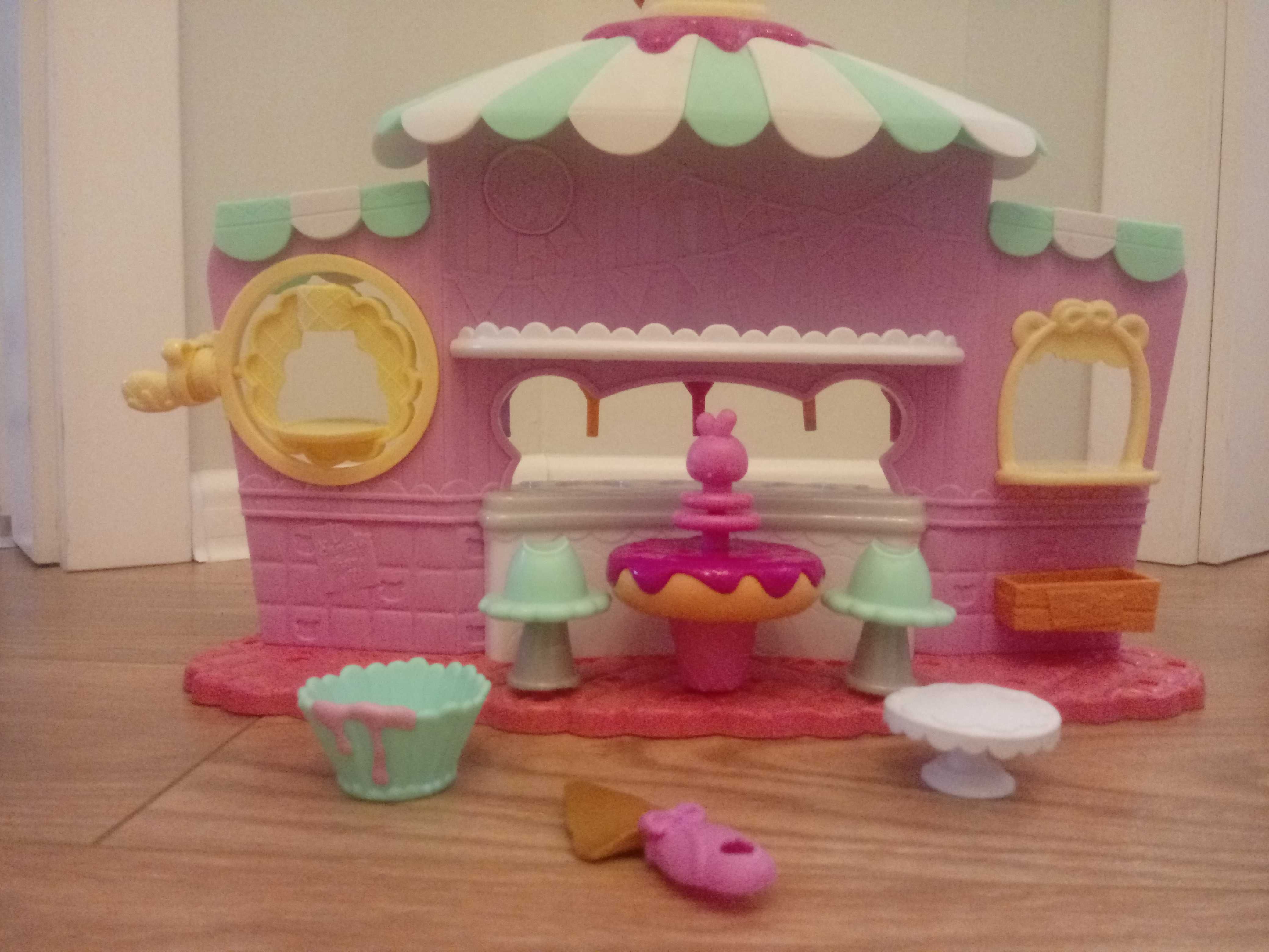 Fabryka lakierów num noms