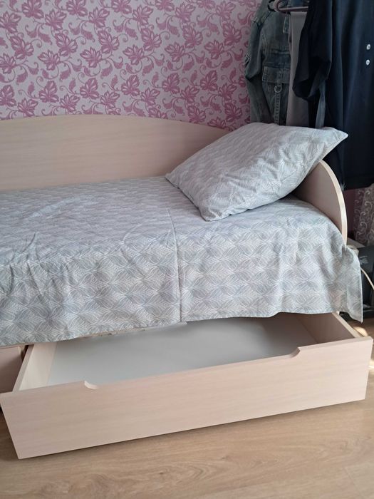 Підліткове ліжко