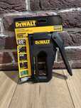 Степлер DeWALT DWHT80276 CARBON FIBRE скоба G 6-14мм,гвоздь J 12,15 мм