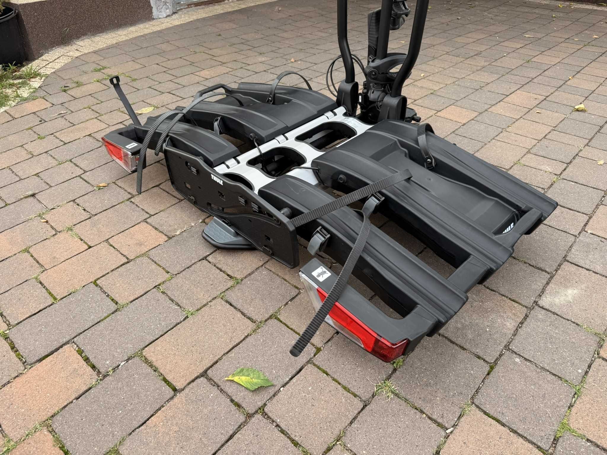 Bagażnik rowerowy Thule EasyFold XT3 - na 3 rowery