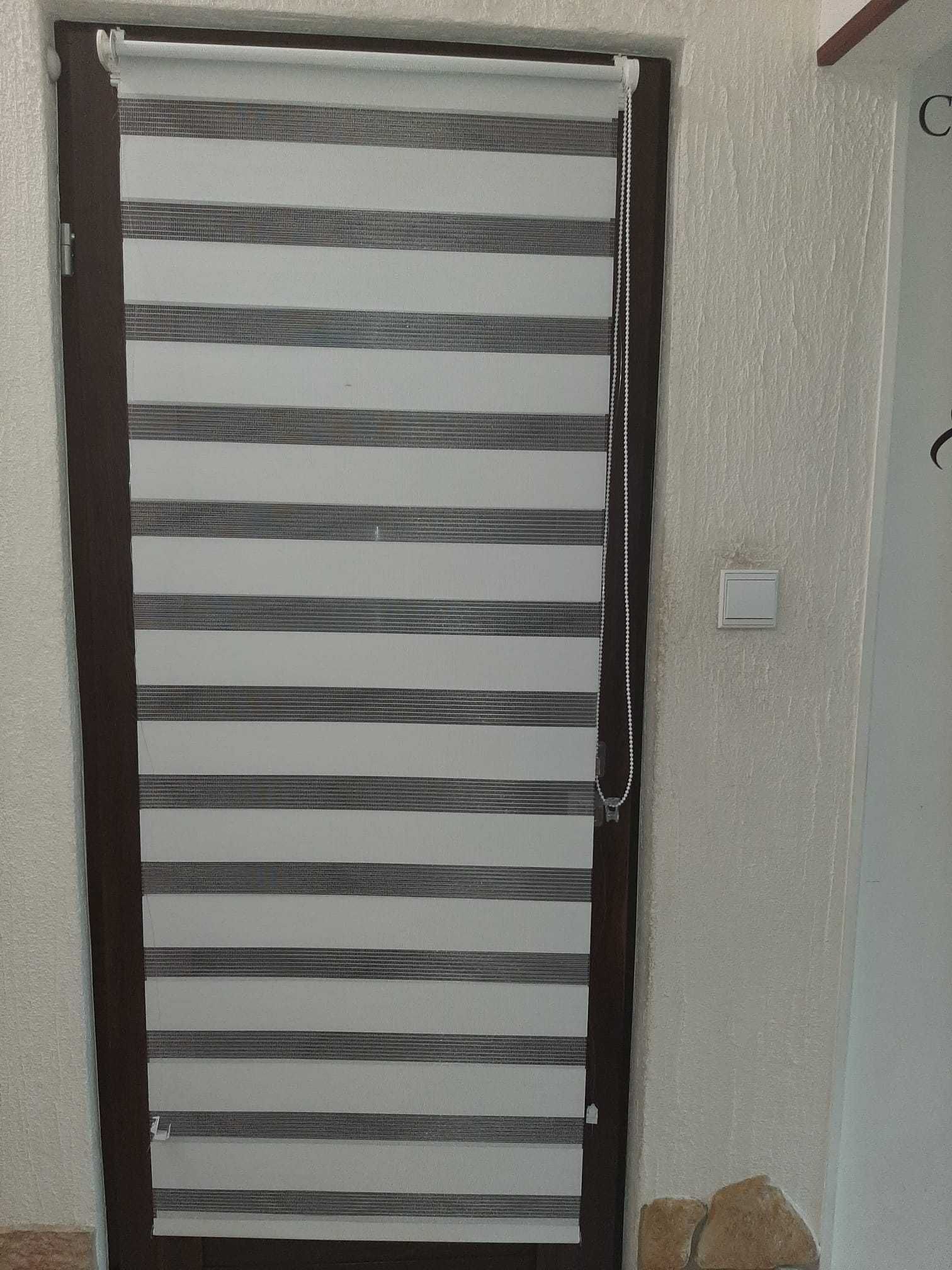 Rolety balkonowe białe dzień noc