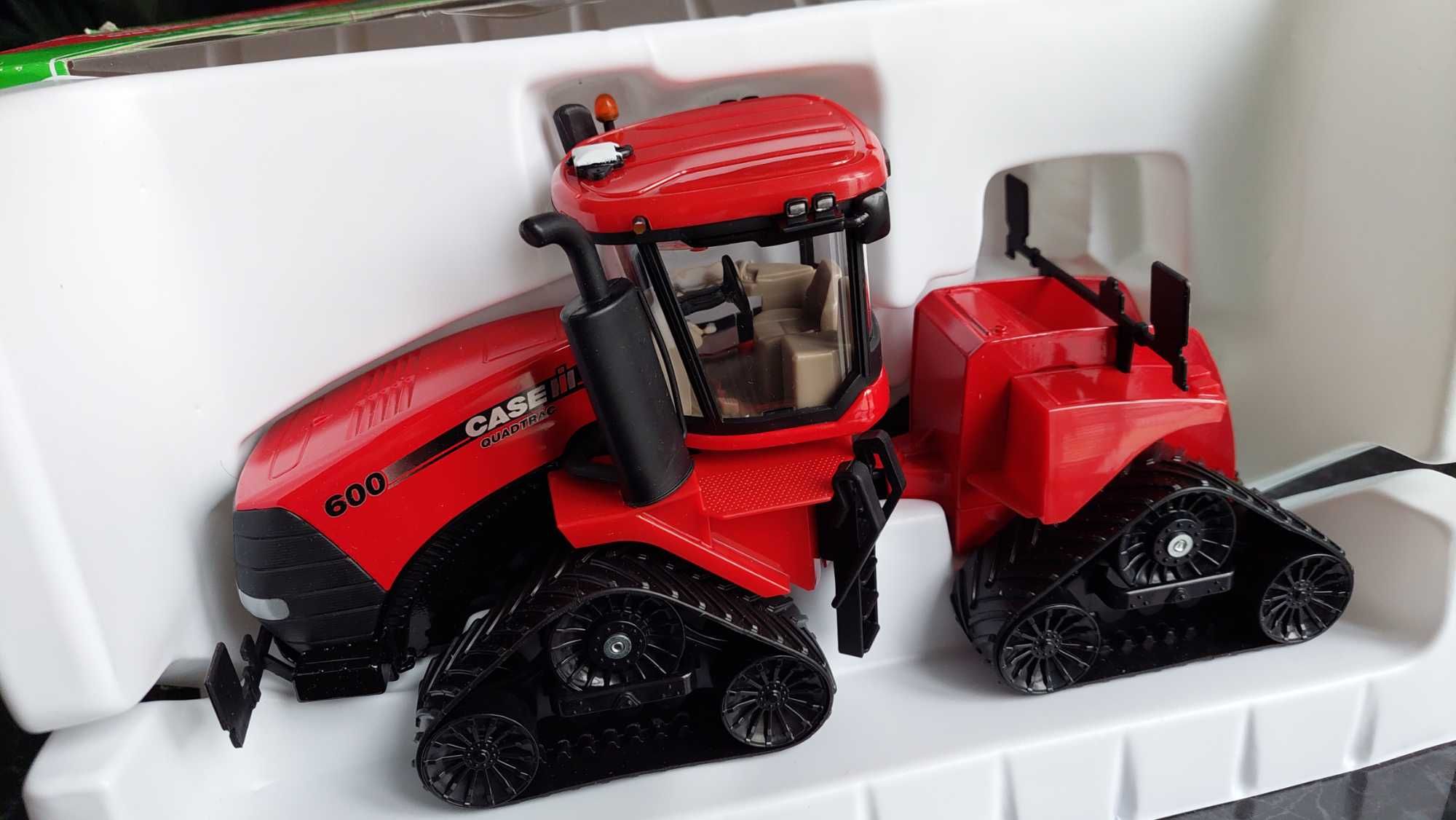 SIKU 3275 Ciągnik Case IH Quadtrac 600 1:32