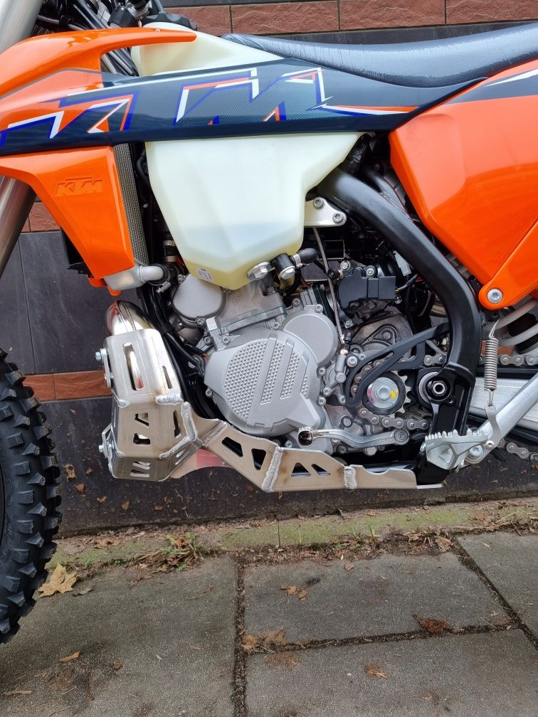 Osłona dyfuzora  PŁYTA silnika  KTM HUSQVARNA Gas Gas 2T 250 300