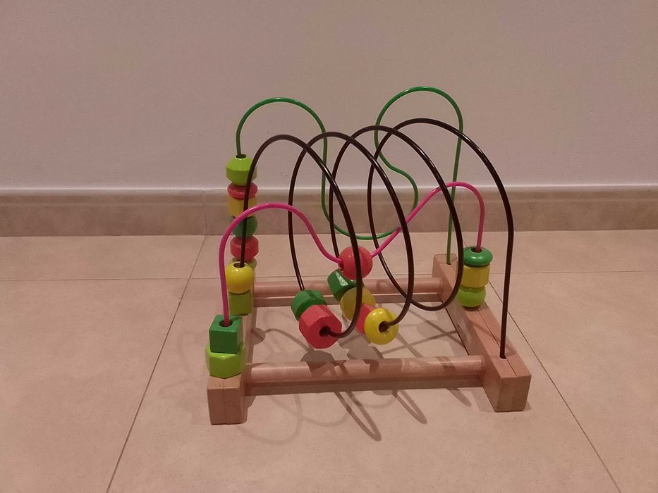 Labirinto de Contas Ikea