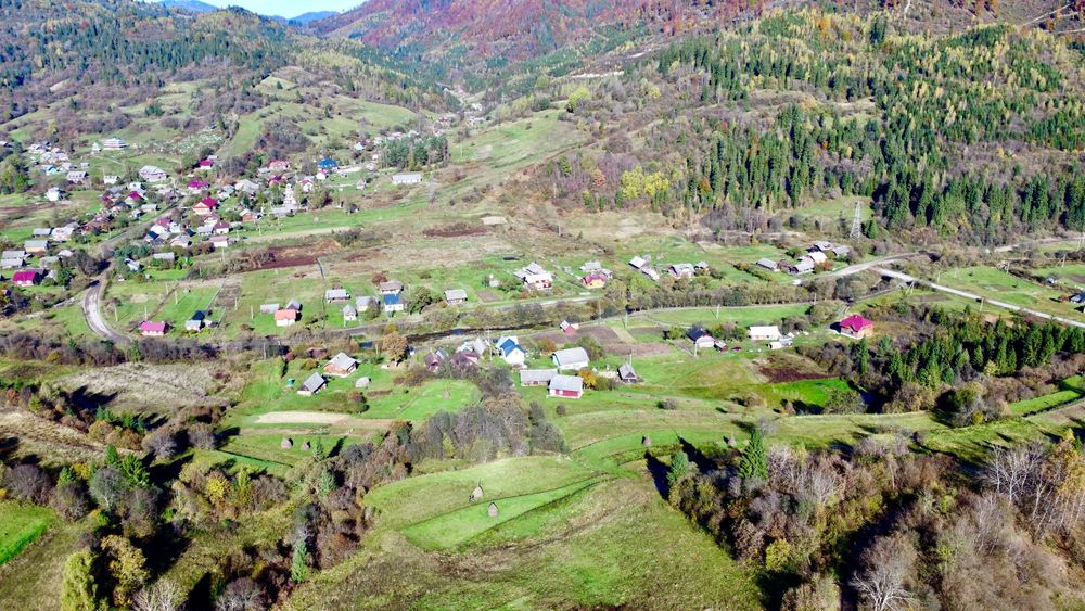Продається земельна ділянка в Карпатах