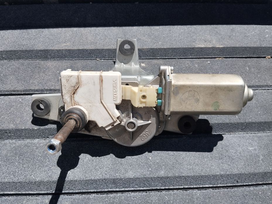 Silniczek wycieraczki toyota corolla e12