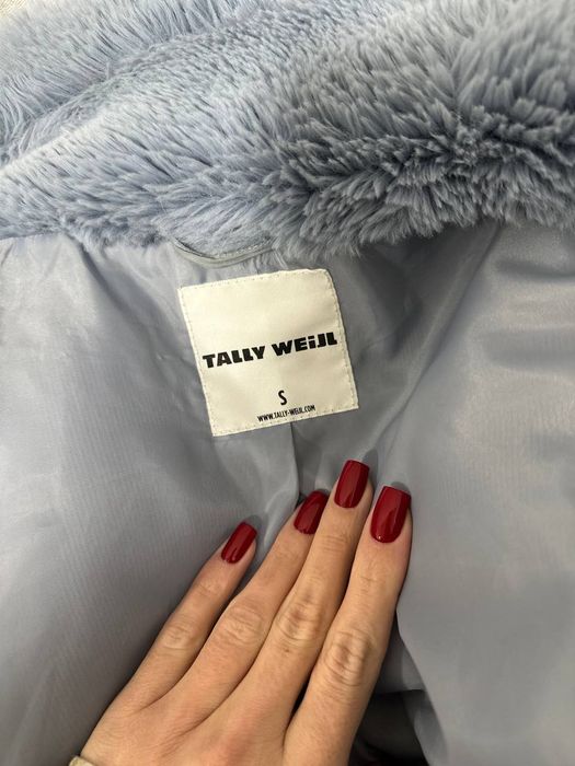 Шубка блакитна штучне хутро