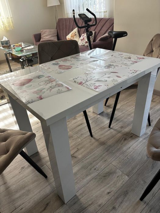 Stół biały jadalnia kuchnia