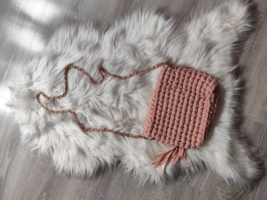 Torebka na szydełku hand made pudrowy róż
