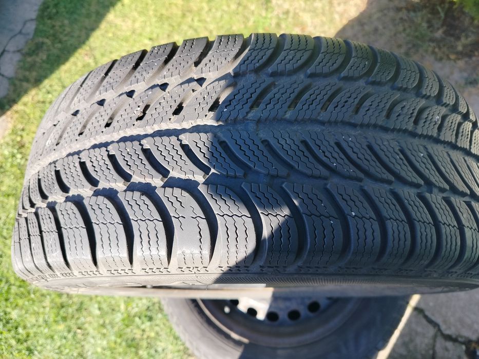 5x108 Ford Volvo 16cali et52.5 opony zimowe 205/55/16 bdb