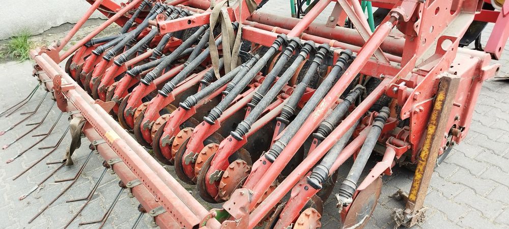 Agregat uprawowo siewny amazone kongskilde redlice talerzowe