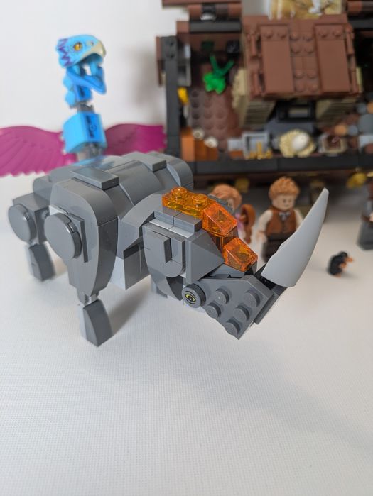 Lego Harry Potter - 75952 - Newt's Case of Magical Creatures