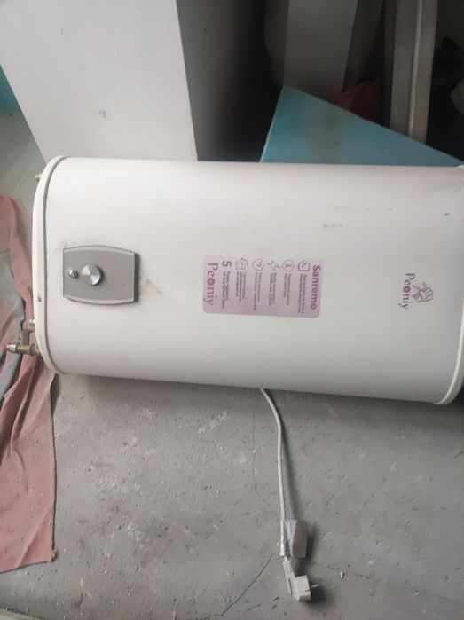 Бойлер (Водонагрівач) Peoniy 50л тонкий (30см)   л